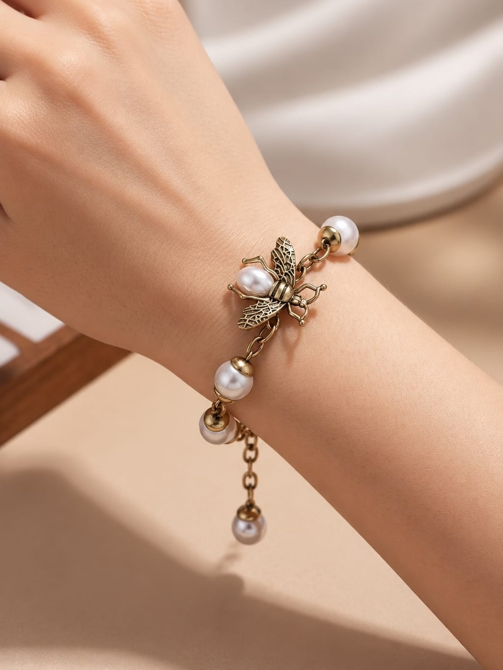 Vintage Gold Bee Pearl Charm Bracelet for Women